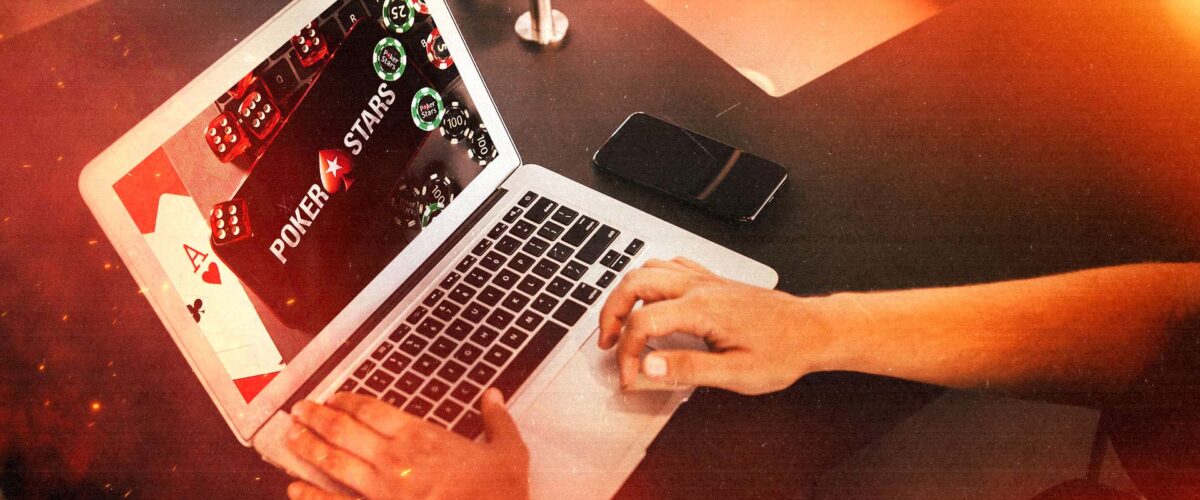 una schermata di Pokerstars mostrata su un pc portatile