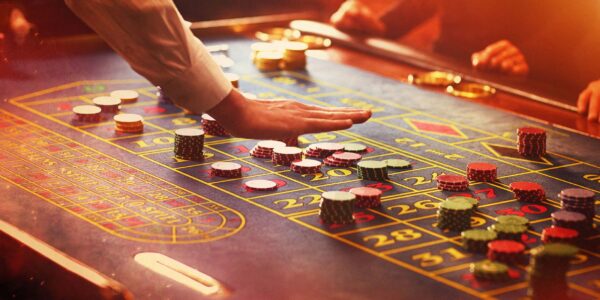 il tavolo da roulette con le fiches preparate per le puntate